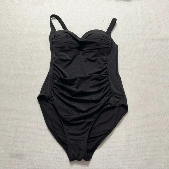 Bond-EyeOne Piece Swimsuit Solid BLACK Ruching US Size 6